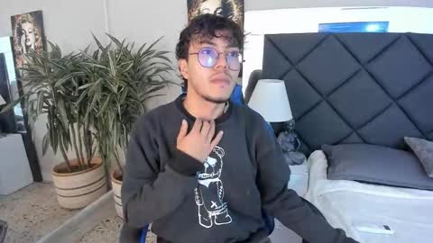 kai_storn online show from March 27, 11:33 am