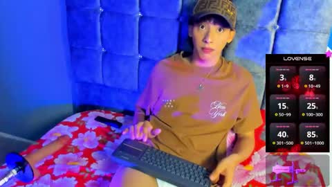 Snapshot of kaletskinny chatting on October 15, 12:13 pm Daniel  online show from October 15, 12:13 pm