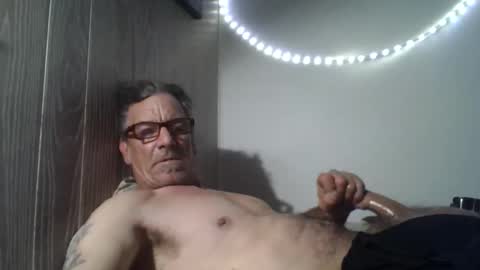 kalifornia91666 online show from December 22, 7:05 am