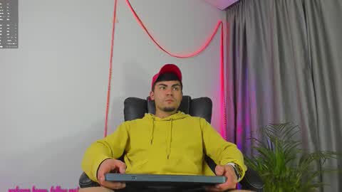 K A L I online show from October 6, 5:12 am