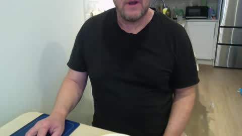 Cam with Me Vixens DM me online show from April 23, 12:04 am