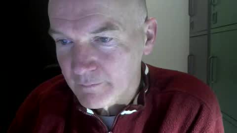 Robbie online show from February 14, 6:19 am