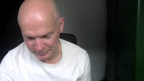 Robbie online show from April 9, 2:45 pm