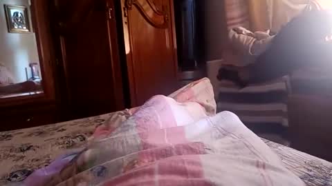 Jamesreid online show from April 25, 9:12 am