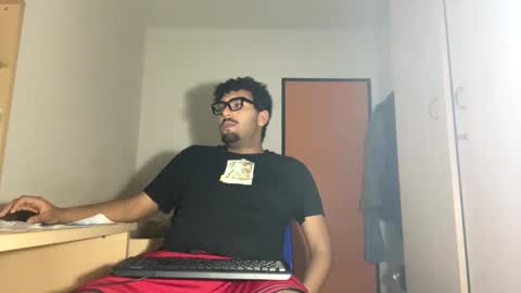 karim03larbi online show from March 5, 7:06 pm