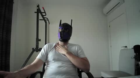 Neon online show from March 14, 5:09 pm