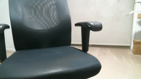 Snapshot of kcufehtohw chatting on February 10, 11:25 am kcufehtohw online show from February 10, 11:25 am