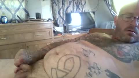 keithruppert06 online show from April 26, 9:22 pm