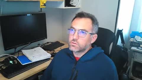 Snapshot of kelvin06133 chatting on February 8, 3:31 pm kelvin06133 online show from February 8, 3:31 pm