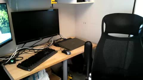 Snapshot of kelvin06133 chatting on January 11, 2:36 pm kelvin06133 online show from January 11, 2:36 pm