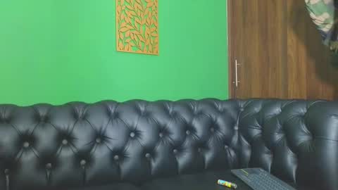 ken_blaker online show from January 16, 1:37 am