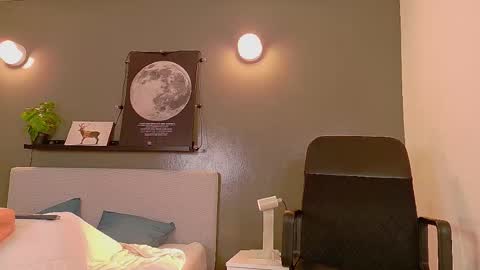   online show from October 20, 11:36 am