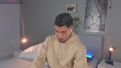   online show from September 20, 12:05 pm