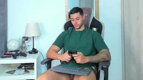 ken_mailik online show from November 23, 7:25 pm