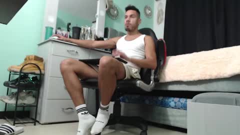 Chriss Morales online show from January 28, 1:39 am