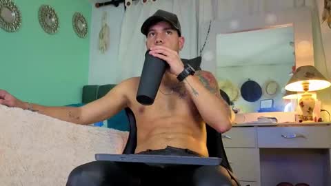 Chriss Morales online show from October 16, 2:19 am