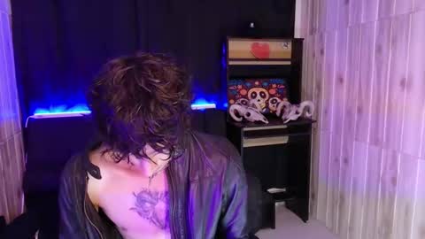 Snapshot of kenny__hot chatting on March 5, 5:08 pm kenny online show from March 5, 5:08 pm