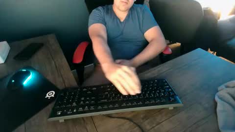 kevin8668 online show from March 5, 8:21 am