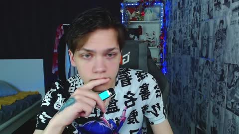 Kevin online show from January 5, 3:32 am