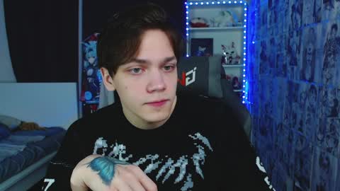 Kevin online show from February 4, 3:33 am