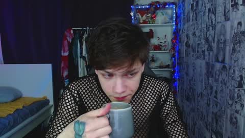 Kevin online show from January 4, 4:33 am