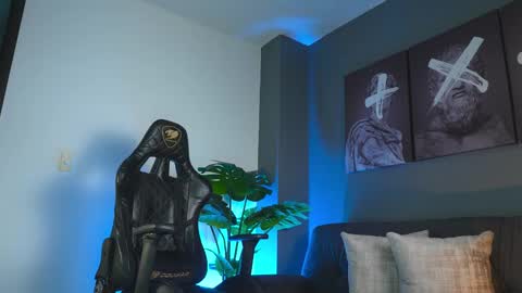 kevin montoya online show from October 10, 12:26 am