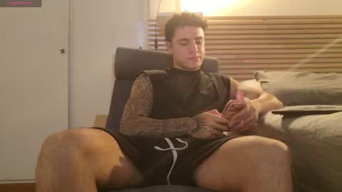 Kevin online show from June 25, 2:14 am