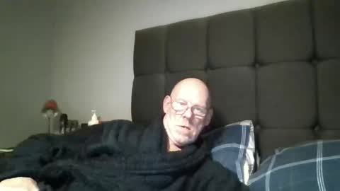 kevlooking4sez online show from February 5, 1:56 am