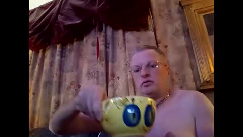 kevydaddyhubby2 online show from January 19, 5:43 am