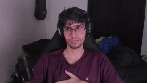 khozler_ online show from September 28, 3:15 am