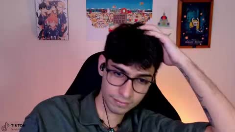 khozler_ online show from June 24, 2:14 am