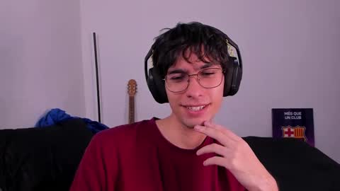 khozler_ online show from March 8, 3:16 am