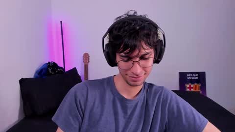 khozler_ online show from March 11, 3:16 am