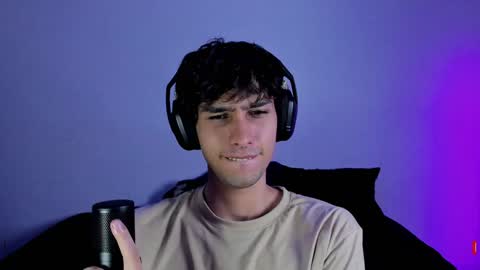 khozler_ online show from January 3, 2:43 am