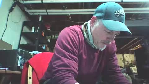 Snapshot of kick_1_down chatting on December 15, 7:21 pm kick_1_down online show from December 15, 7:21 pm