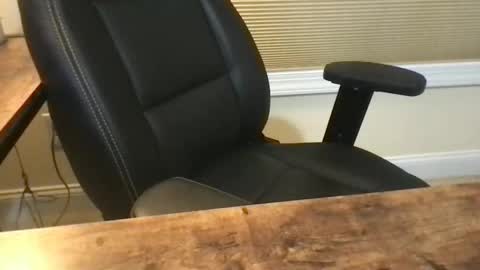 kickboxer04 online show from December 18, 11:12 pm