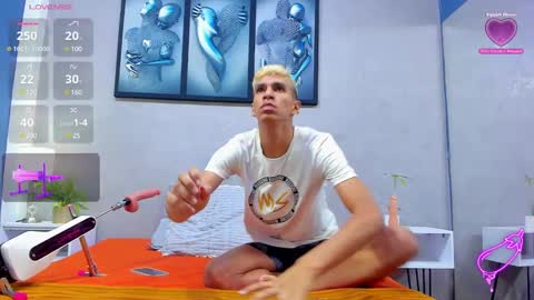 Kieran Derek online show from January 11, 11:23 am