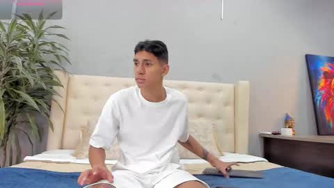 Kieran Derek online show from October 4, 5:01 am