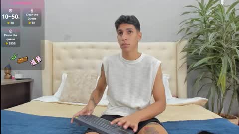 Kieran Derek online show from September 25, 4:00 am