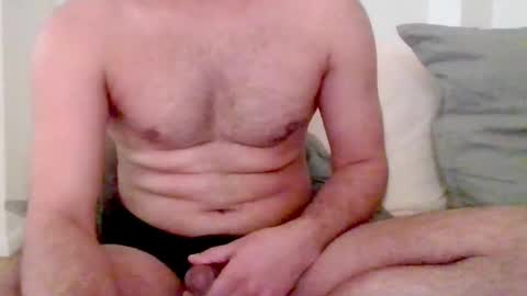 kingindisguise69 online show from February 18, 11:19 pm