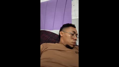 kingleo2205 online show from June 2, 1:06 am