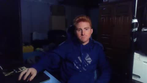 Master  King Tommy online show from November 11, 8:30 am