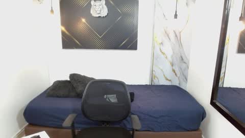 KING  online show from April 9, 6:19 am