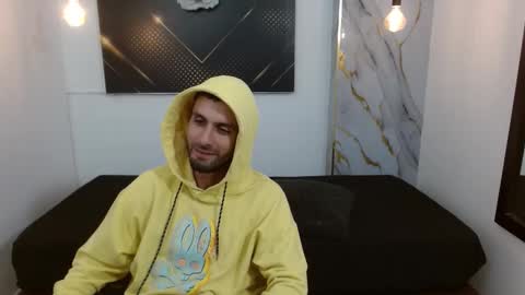 KING  online show from March 16, 5:44 am