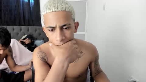 DOMINANT ALPHA KINGS online show from November 26, 9:07 pm