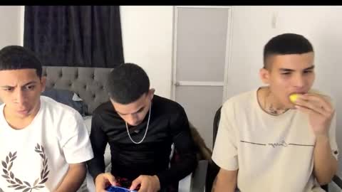 DOMINANT ALPHA KINGS online show from November 13, 6:51 am