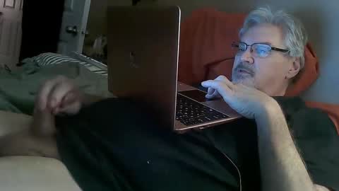 kingtongue10 online show from January 19, 1:01 pm