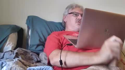 kingtongue10 online show from May 19, 9:43 pm