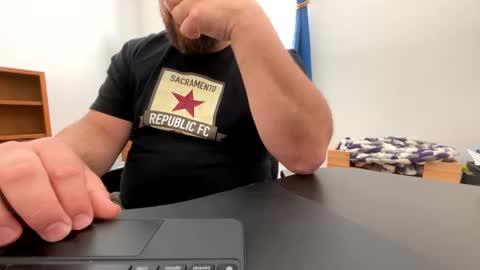 Hunter online show from October 4, 9:19 pm