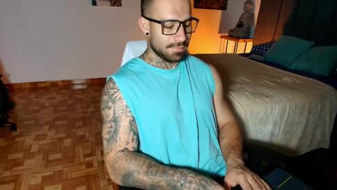 kite__ online show from April 17, 12:46 am